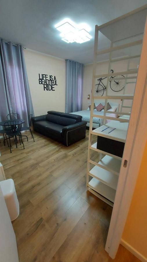 Glam Luxury Lorenzo Guest house 2*