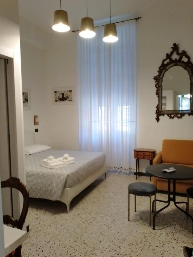 Glam Luxury Lorenzo Guest house